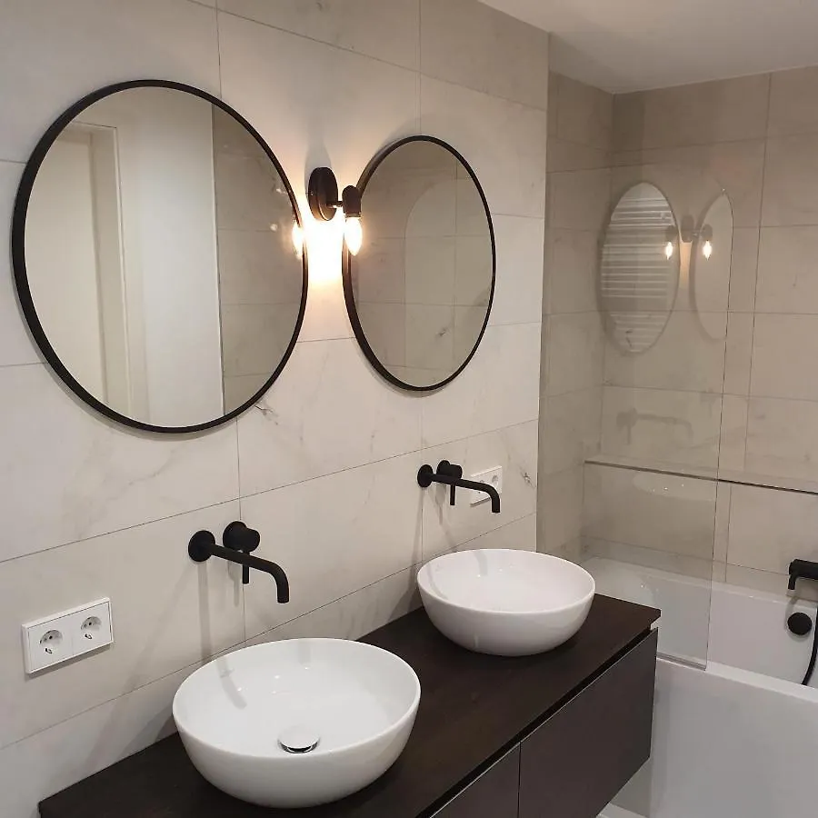 Chic City Center 3 Beds Flat & Balcony & Parking Apartman Luxemburg